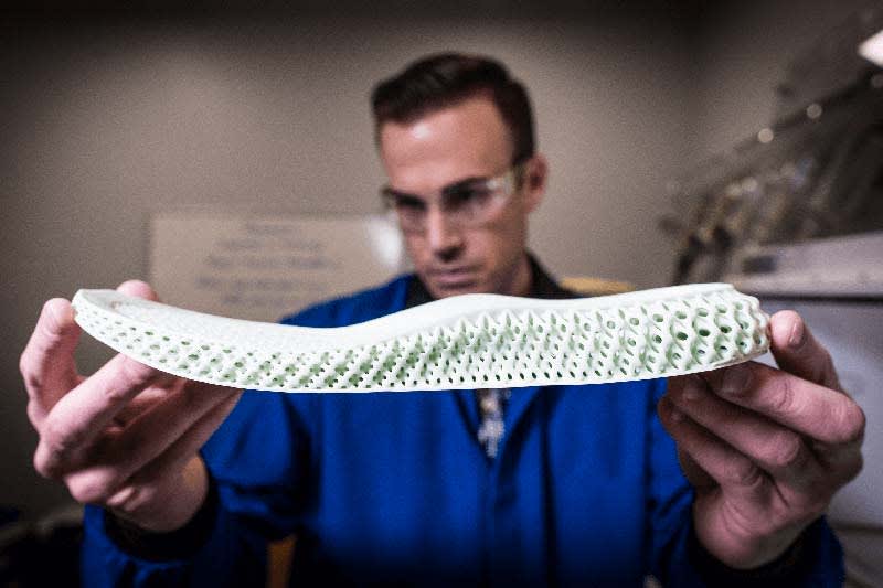 Adidas / Carbon – Adidas Futurecraft 4D / 4DFWD Midsoles